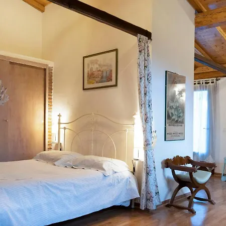 Le Male Terre Etna - 7 Guests فيلة *